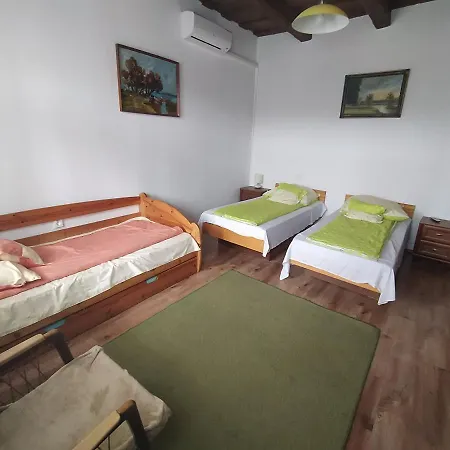 Maison d'hôtes Heni Vendégháza Vadna