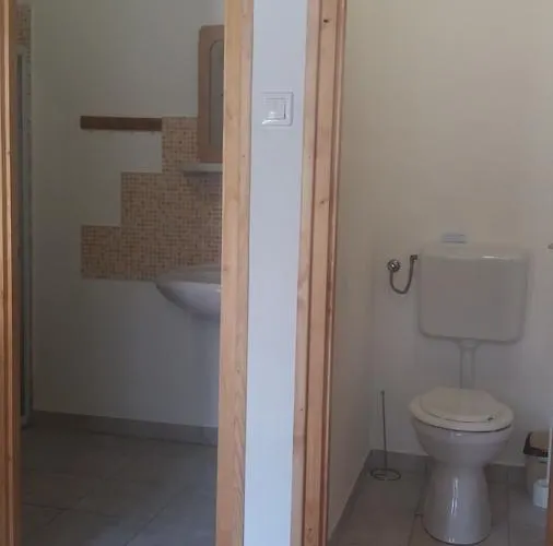 Heni Vendégháza 3*